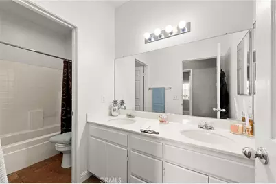 4060 N Flame Tree, Rialto, CA 92377 - Photo 17
