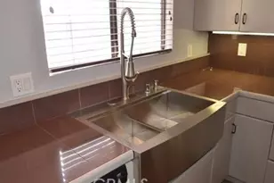 2621 E 20th St, Signal Hill, CA 90755 - Photo 5