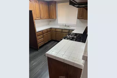 246 E Hullett Street, Long Beach, CA 90805 - Photo 9