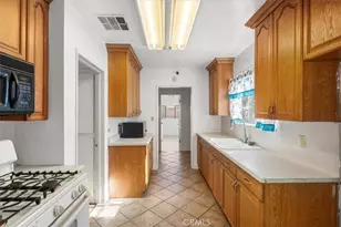 44340 Foxton, Lancaster, CA 93535 - Photo 7