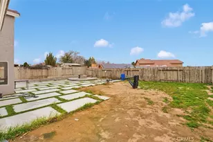 13938 Rogers, Victorville, CA 92392 - Photo 35