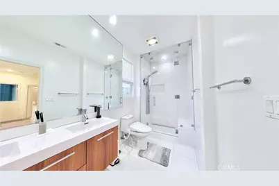 644 Milford, Los Angeles, CA 90042 - Photo 25