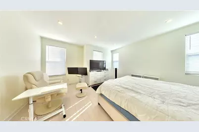 644 Milford, Los Angeles, CA 90042 - Photo 43