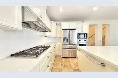 644 Milford, Los Angeles, CA 90042 - Photo 11