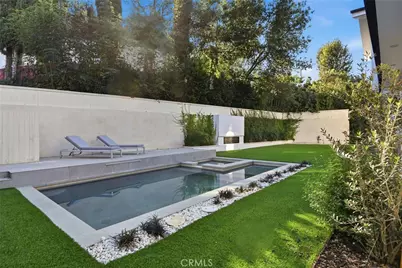 16226 Dickens, Encino, CA 91436 - Photo 37