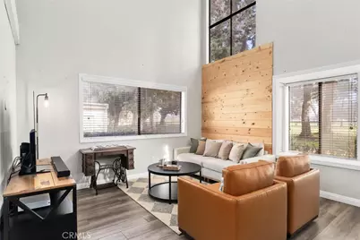 9832 Karmont Avenue, South Gate, CA 90280 - Photo 5