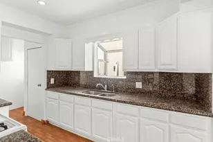 2405 Clyde, Los Angeles, CA 90016 - Photo 9