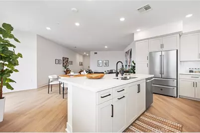 414 Main St #300, Huntington Beach, CA 92648 - Photo 13