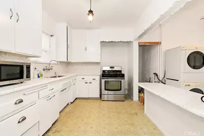 14248 Friar St, Van Nuys, CA 91401 - Photo 11