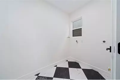 332 Flint Avenue, Long Beach, CA 90814 - Photo 9