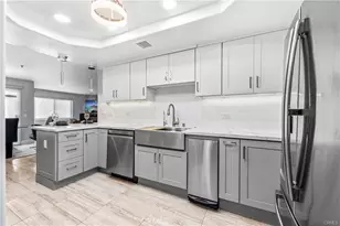 16255 Pacific Cir, Huntington Beach, CA 92649 - Photo 5