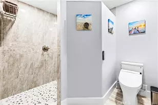 16255 Pacific Cir, Huntington Beach, CA 92649 - Photo 17