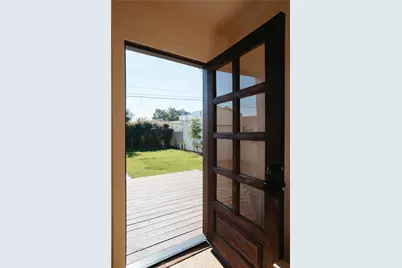 2014 W 84th Street, Los Angeles, CA 90047 - Photo 41