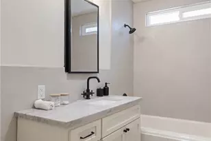 2014 W 84th St, Los Angeles, CA 90047 - Photo 35