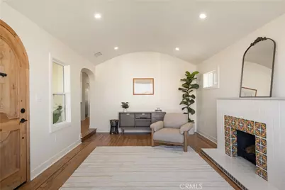 2014 W 84th Street, Los Angeles, CA 90047 - Photo 13
