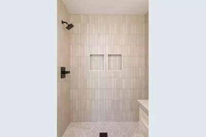 2014 W 84th Street, Los Angeles, CA 90047 - Photo 31