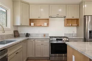 2014 W 84th St, Los Angeles, CA 90047 - Photo 21