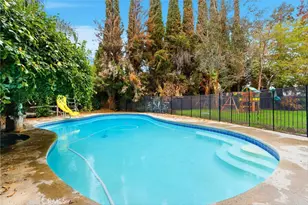 2404 Prestwick Ct, Bakersfield, CA 93309 - Photo 35