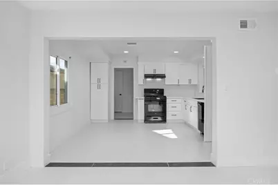 230 S Camellia, Anaheim, CA 92804 - Photo 9