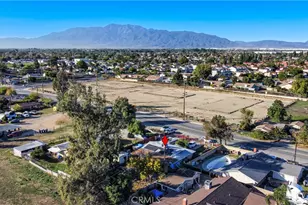 18793 San Bernardino, Bloomington, CA 92316 - Photo 5