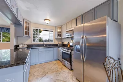 2136 W Clover, Anaheim, CA 92801 - Photo 3