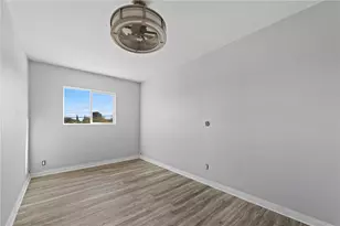 10328 Juniper, Los Angeles, CA 90002 - Photo 9