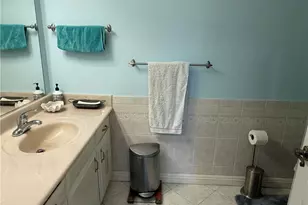 1860 McKinney Wy M15-21A, Seal Beach, CA 90740 - Photo 19