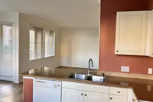 3134 Watermarke Pl, Irvine, CA 92612 - Photo 11