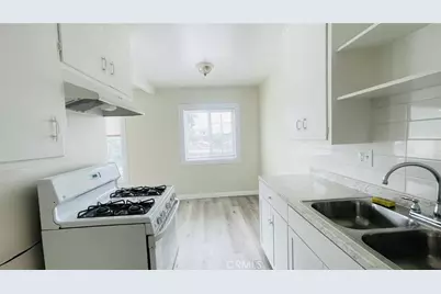 1083 Gaviota Avenue, Long Beach, CA 90813 - Photo 13