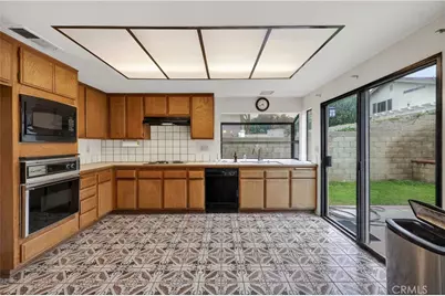 46 Christamon W, Irvine, CA 92620 - Photo 11