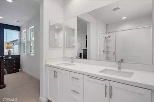 125 Allusion, Irvine, CA 92618 - Photo 17