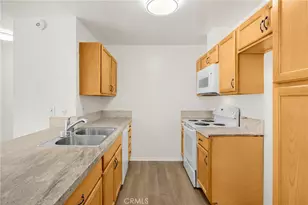 2521 W Sunflower Ave, Santa Ana, CA 92704 - Photo 5