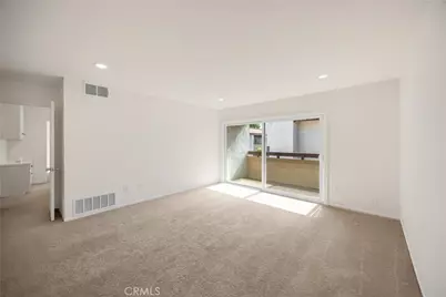 2521 W Sunflower Avenue #R8, Santa Ana, CA 92704 - Photo 3