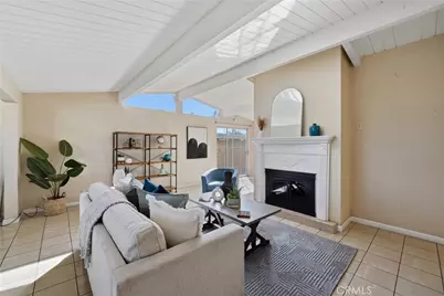 13515 Bona Vista, La Mirada, CA 90638 - Photo 3