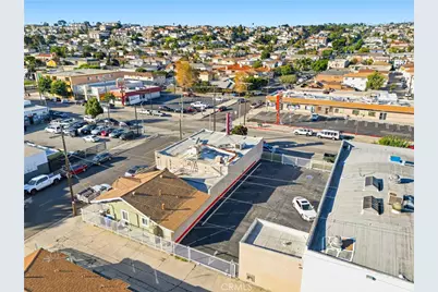 486 W 20th Avenue, San Pedro, CA 90731 - Photo 39