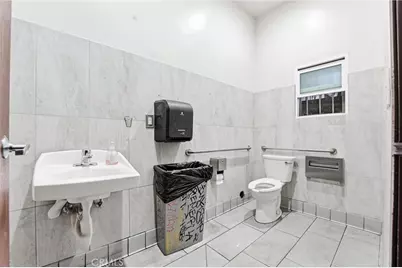 486 W 20th Avenue, San Pedro, CA 90731 - Photo 23