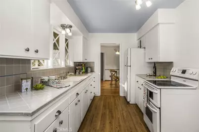 527 N Park Lane, Orange, CA 92867 - Photo 11