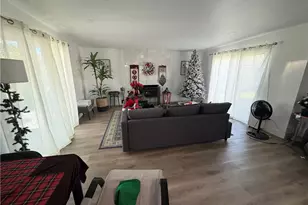 15631 Plymouth, Huntington Beach, CA 92647 - Photo 3