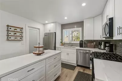 15631 Plymouth, Huntington Beach, CA 92647 - Photo 15