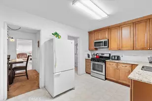 10462 Molette, Bellflower, CA 90706 - Photo 7