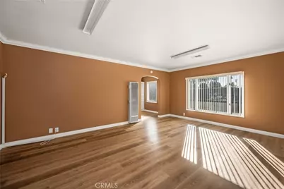 801 W 17th Street, Santa Ana, CA 92706 - Photo 5