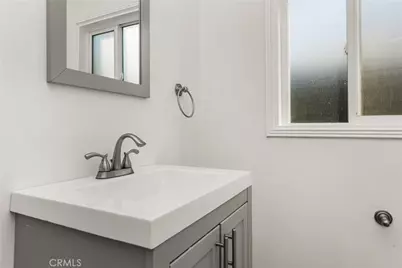 801 W 17th Street, Santa Ana, CA 92706 - Photo 35