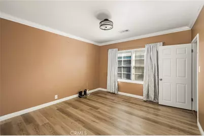 801 W 17th Street, Santa Ana, CA 92706 - Photo 17