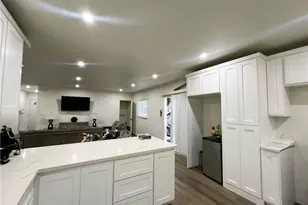 7672 Whitsett Ave, Los Angeles, CA 90001 - Photo 5