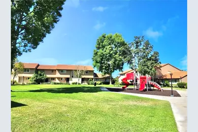 10526 Carrotwood, Stanton, CA 90680 - Photo 33