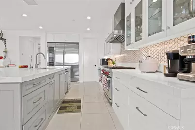 208 Ocean Place, Seal Beach, CA 90740 - Photo 33