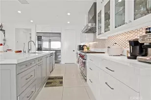 208 Ocean Pl, Seal Beach, CA 90740 - Photo 33