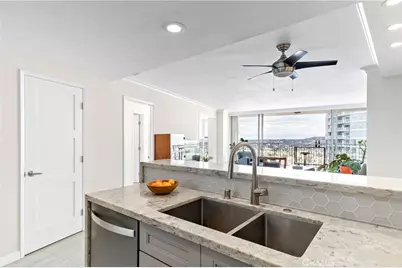 700 E Ocean Boulevard #3003, Long Beach, CA 90802 - Photo 9