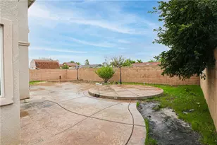 18215 Grove Pl, Fontana, CA 92336 - Photo 31