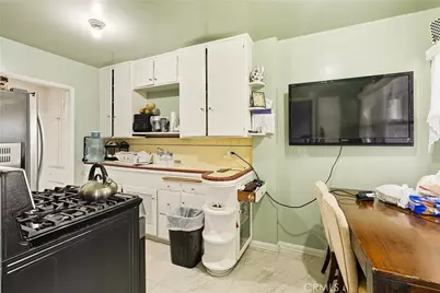 7015 Templeton, Huntington Park, CA 90255 - Photo 31